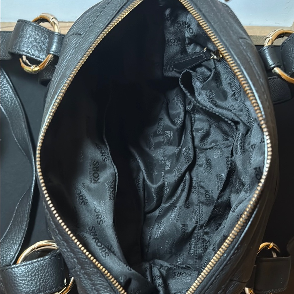 VINTAGE Y2K Michael Kors Black Fulton Pebbled Leather Satchel with Gold Hardware - Picture 15 of 16